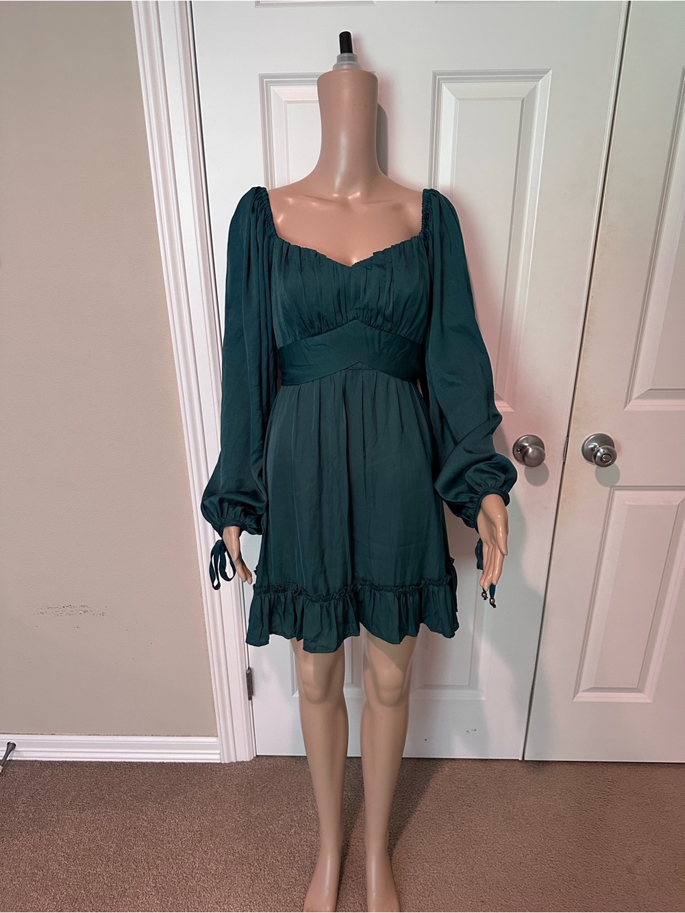 Angel Biba Emerald Green Long-Sleeve Ruffled Mini Dress NWT size12